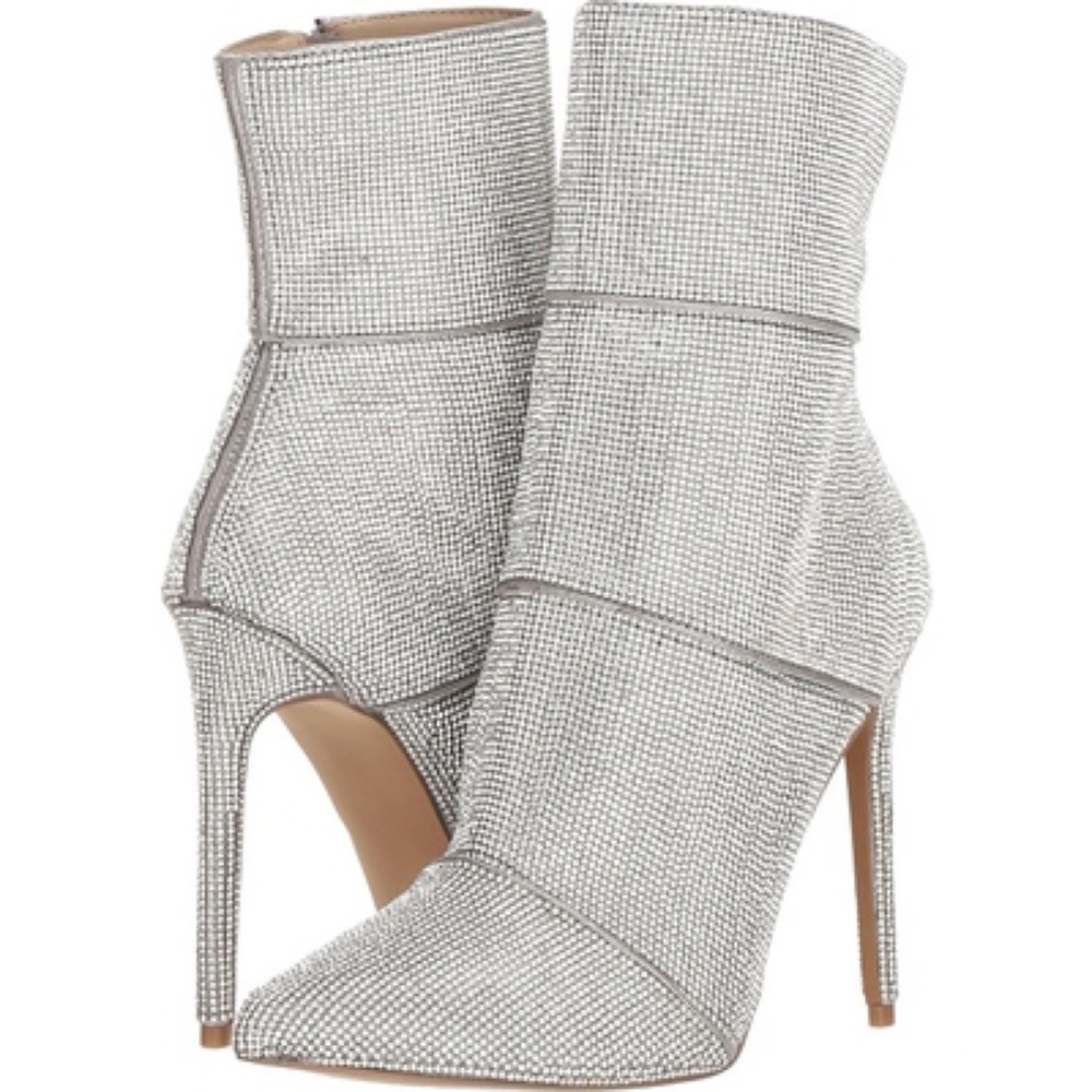 🖤 CYBER MONDAY DEAL 🖤 STEVE MADDEN Winona Boots